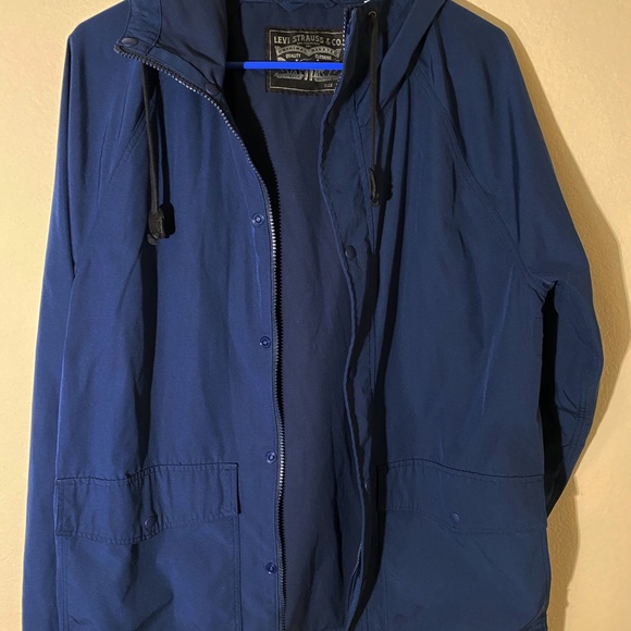 Leviโs Windbreaker